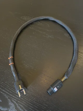 Puritan Classic Mains Cable C13 (1m) Puritan Classic Mains Cable C13 (1m)