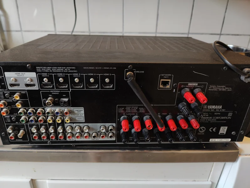 Yamaha rx-v781 defekt  - Bild 2 av 2