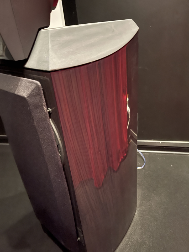 JBL Synthesis 8320 x 4, Arcam FMJ AVR390 