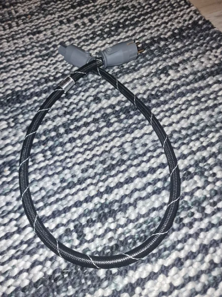 Str&ouml;mkabel fr&aring;n kabelmakaren  - Bild 3 av 3