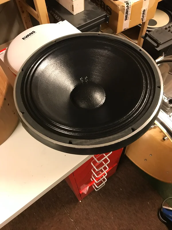 JBL E-145 - Bild 1 av 1