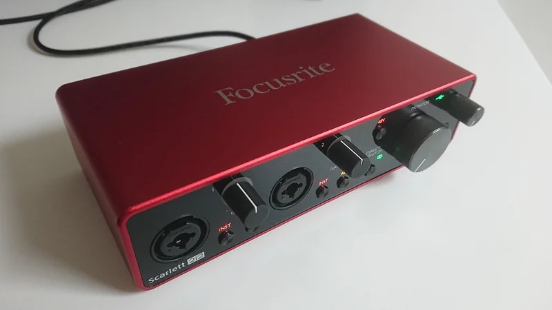 Focusrite Scarlett 2i2 3rd gen. Bra ADC/DAC för digitalisering av ...