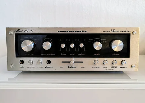 Marantz 1070