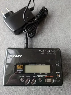 Sony TCD-D8