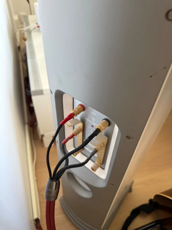 High-end tv&aring;kanal - Audiovector Mi3 Signature, Arcam A-90 samt Denon streamer - Bild 8 av 8