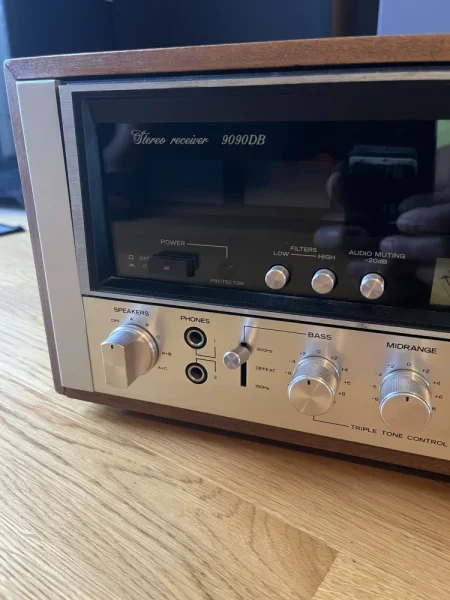 Sansui  9090DB stereo receiver tr&auml;kabinett - Bild 3 av 6