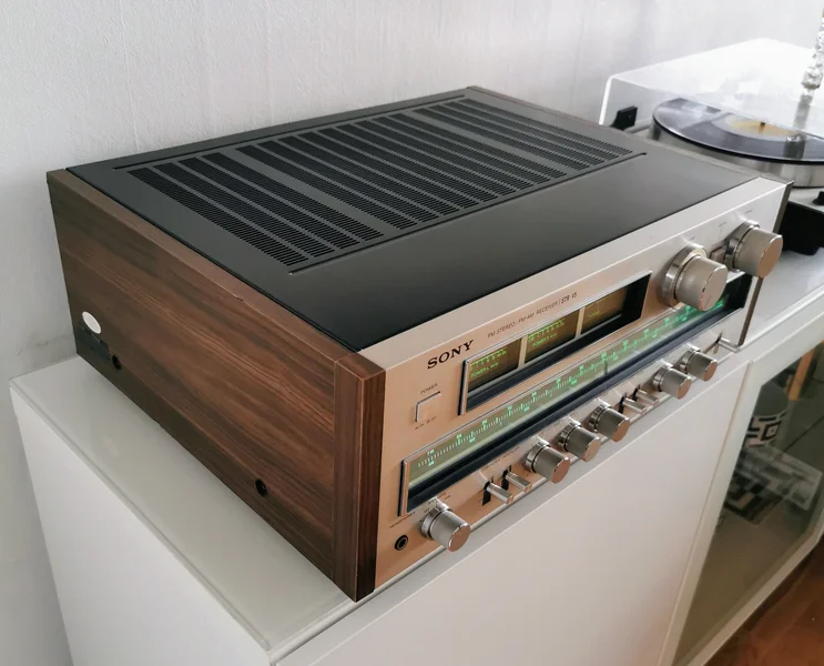 Sony STR-V5 Monster Receiver Sony STR-V5 Monster Receiver - Bild 3 av 5