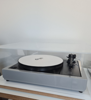 Linn Lp 12 in Porsche Crayon Grey Gloss Demo player