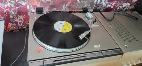 Nyservad JVC L-A55 Direct Drive skivspelare (Ny nål!)