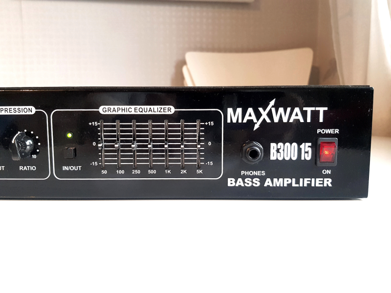 MAXWATT 300B  Ny Basförstärkare 300 Watt - Bild 8 av 14