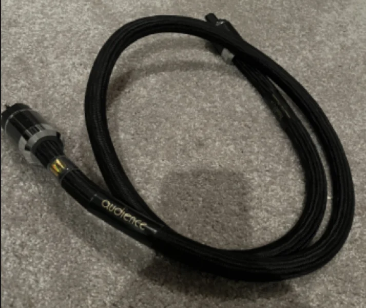 Audience FrontRow HC 1.5 Poer cable Audience FrontRow HC 1.5 Poer cable - Bild 1 av 1