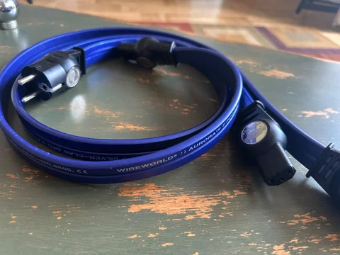 Wireworld Aurora 7