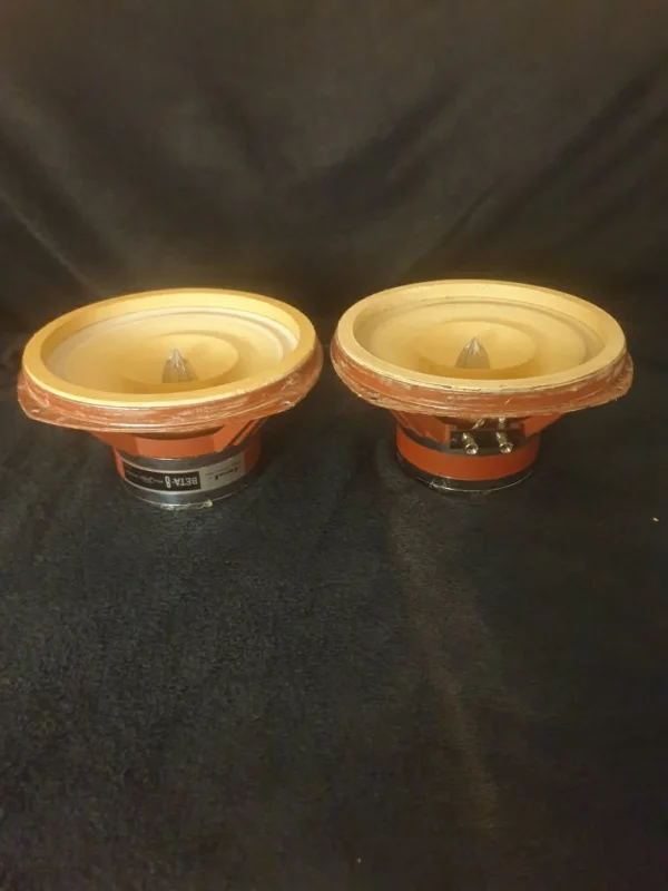 Coral Beta 8 - Bild 1 av 1