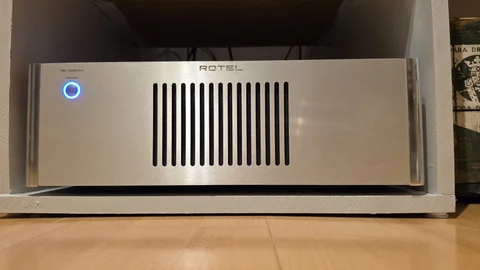 Rotel RB-1582 MK II