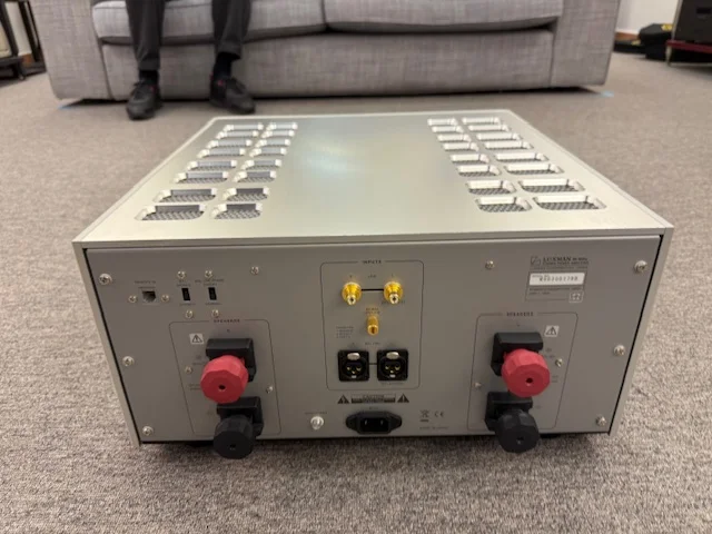 Luxman M-900u slutsteg - Bild 3 av 3