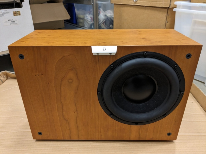 Audiovector M-sub Signature Cherry