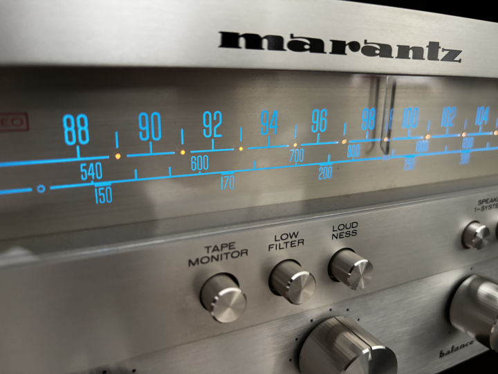 Vintage Marantz 2216bl