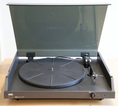 NAD 5120 Semi-Automatic Belt-Drive Turntable (1983-1992... NAD 5120 Semi-Automatic Belt-Drive Turntable (1983-1992...