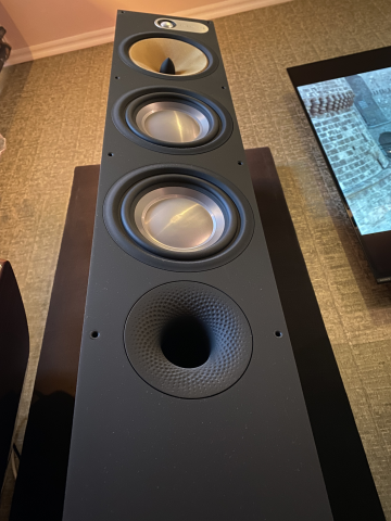 Bowers & Wilkins 683