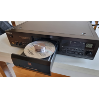Sony CDP-XB930 