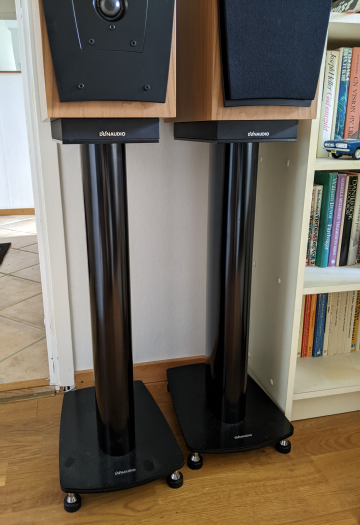 Dynaudio Contour S 1.4 LE (valnöt) inklusive stativ