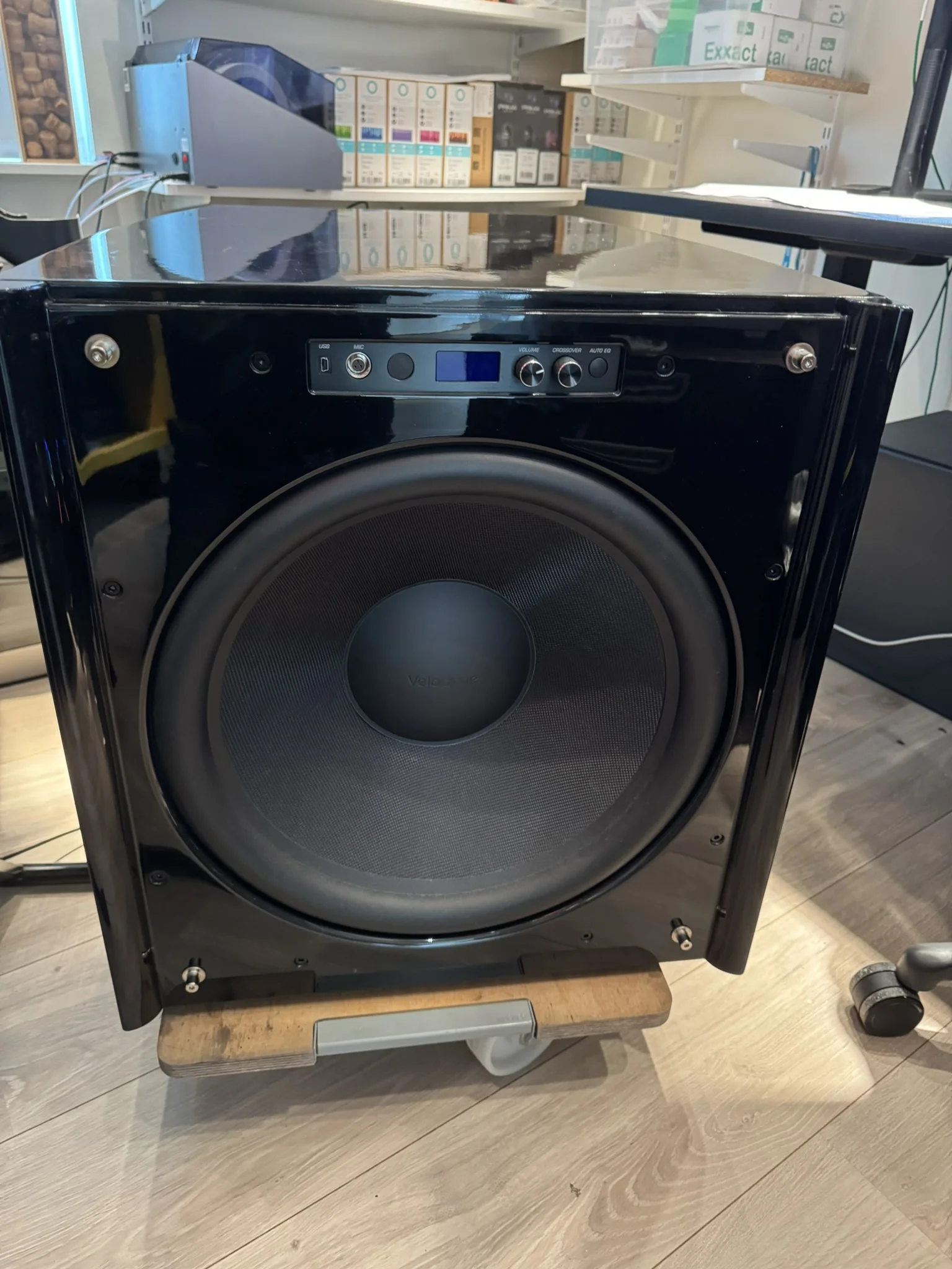 Velodyne DD-18 Plus - Bild 1 av 4