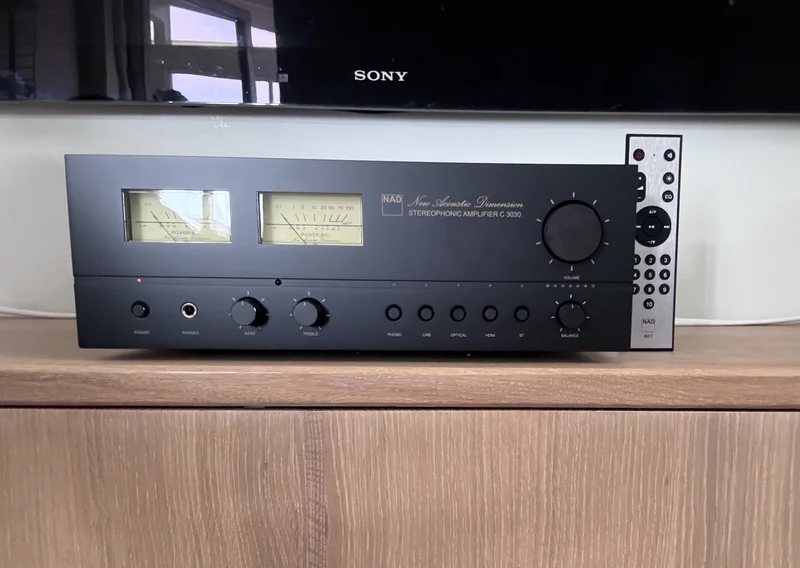 Nad C3030 Nad C3030 - Bild 1 av 2
