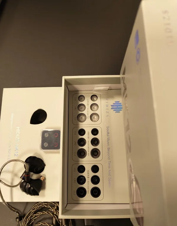 Hidizs MK12 &ndash; IEM med musikalisk &amp; engagerande tuning &ndash; Komplett - Billede 4 af 4