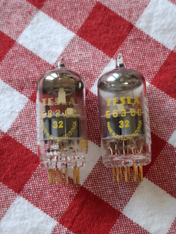 E83CC Tesla Gold (ECC83 / 12AX7) NOS matchat par 1971
