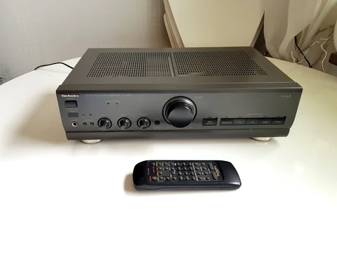 Technics SU-V500 Förstärkare