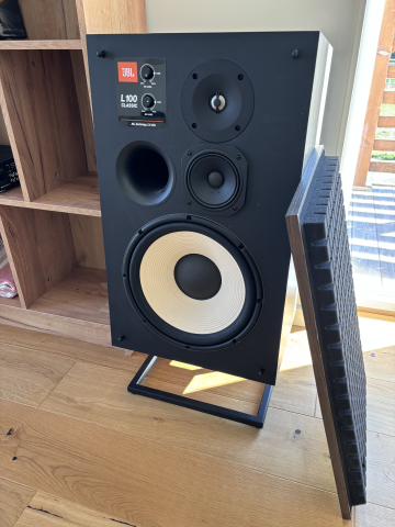 JBL L-100 Classic med original stativ