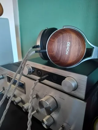Denon AH-D7200