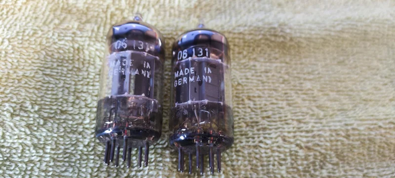 Matchat par philips miniwatt ECC81 60 fr&aring;n talet! - Bild 5 av 6