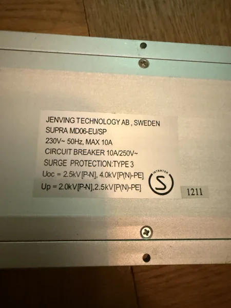 Supra n&auml;tkablar och str&ouml;mlist - Bild 2 av 4