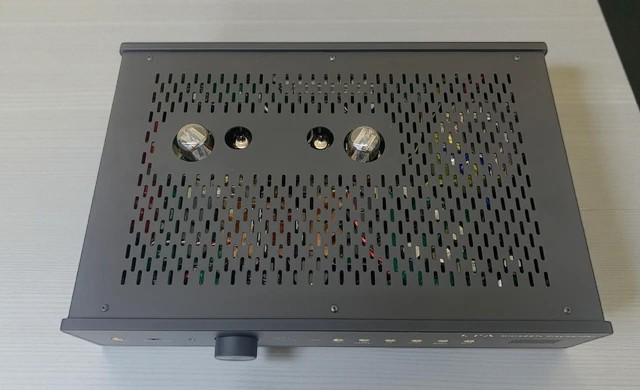 Linear Tube Audio (LTA) MicroZOTL Tube Preamplifier, Level 2 - Bild 4 av 5
