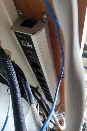 SUPRA nätlist & SUPRA C19 LoRad SPC nätkabel