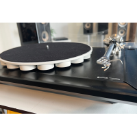 Rega P7 med RB1000 - Begagnad skivspelare