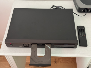 Rotel RCD-951 CD-spelare