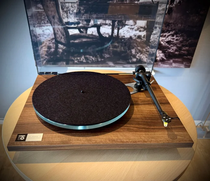 Rega PLANAR 3 50TH ANNIVERSARY EDITION - Pre-owned - Bild 1 av 3