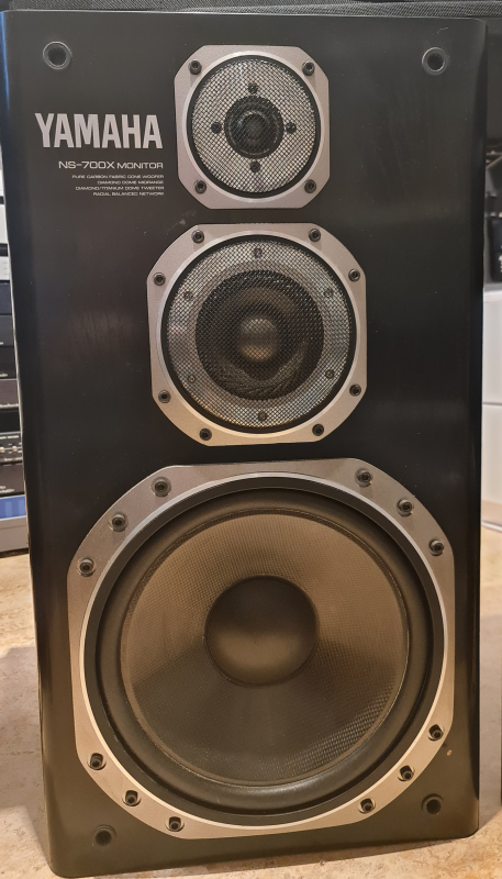 Yamaha NS-700X Yamaha NS-700X - Bild 12 av 14
