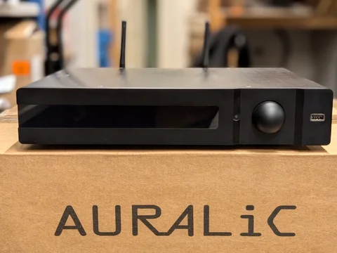 Auralic Polaris &ndash; streamingf&ouml;rst&auml;rkare med DAC och RIAA