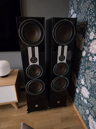 Dali opticon 8 med soundcare spikes , pioneer A-70DA - ...