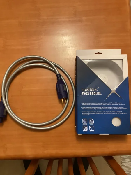 IsoTek Sequel Evo3 n&auml;tkabel. - Bild 2 av 2