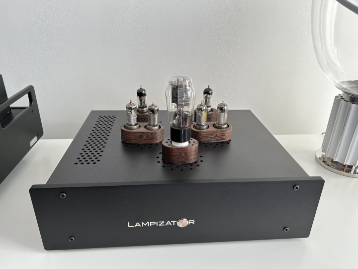 LampizatOr Baltic 4 DAC