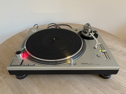 Technics SL1200 MK5