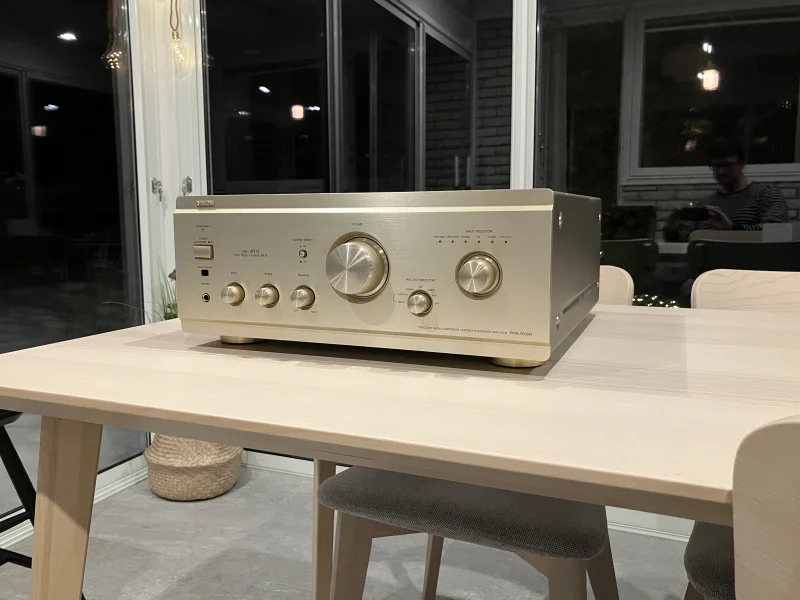 Denon PMA-2000R - Bild 1 av 6