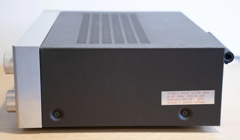 Harman Kardon HK340 AM/FM Solid State Receiver (1979) Harman Kardon HK340 AM/FM Solid State Receiver (1979) - Bild 3 av 5