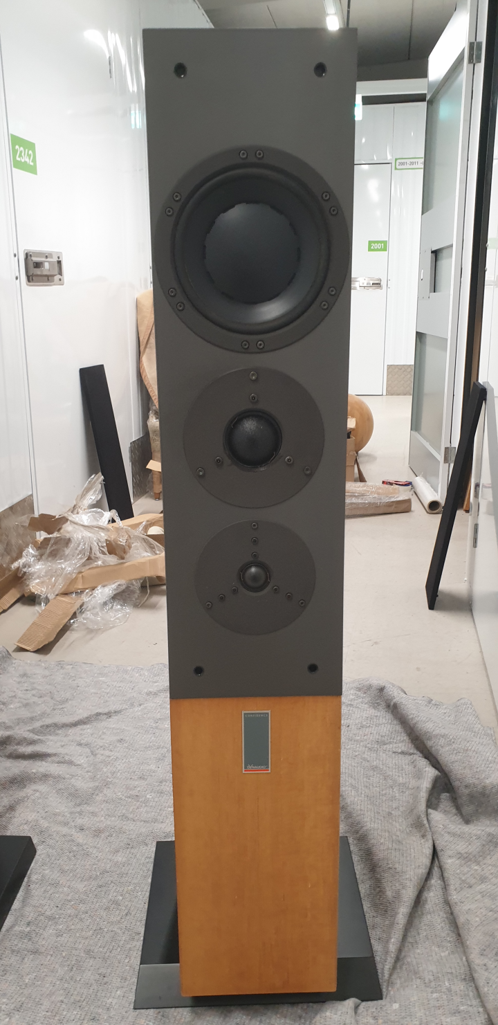 Dynaudio C5
