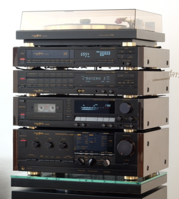 Grundig fine arts  - Bild 1 av 1