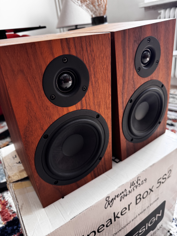 Pro-ject Speaker Box 5S2, valnöt